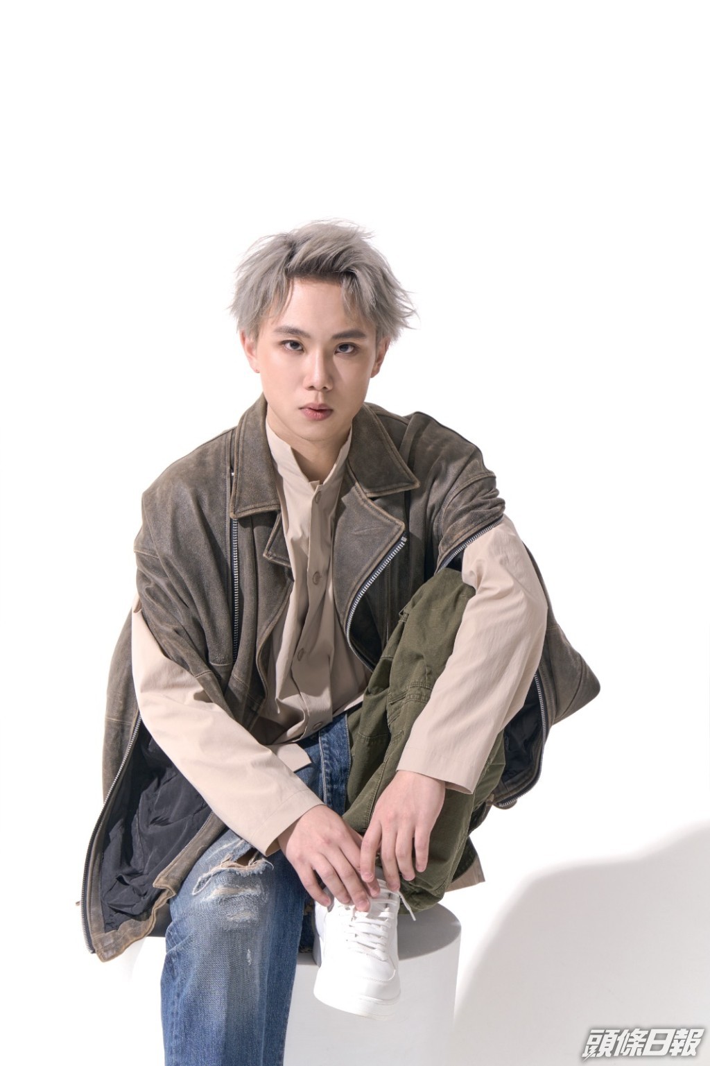 簽約「雙古」的公司正式出道，兼用回原名陳宗澤。